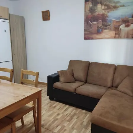 منزل ريفي Casa Pinos *